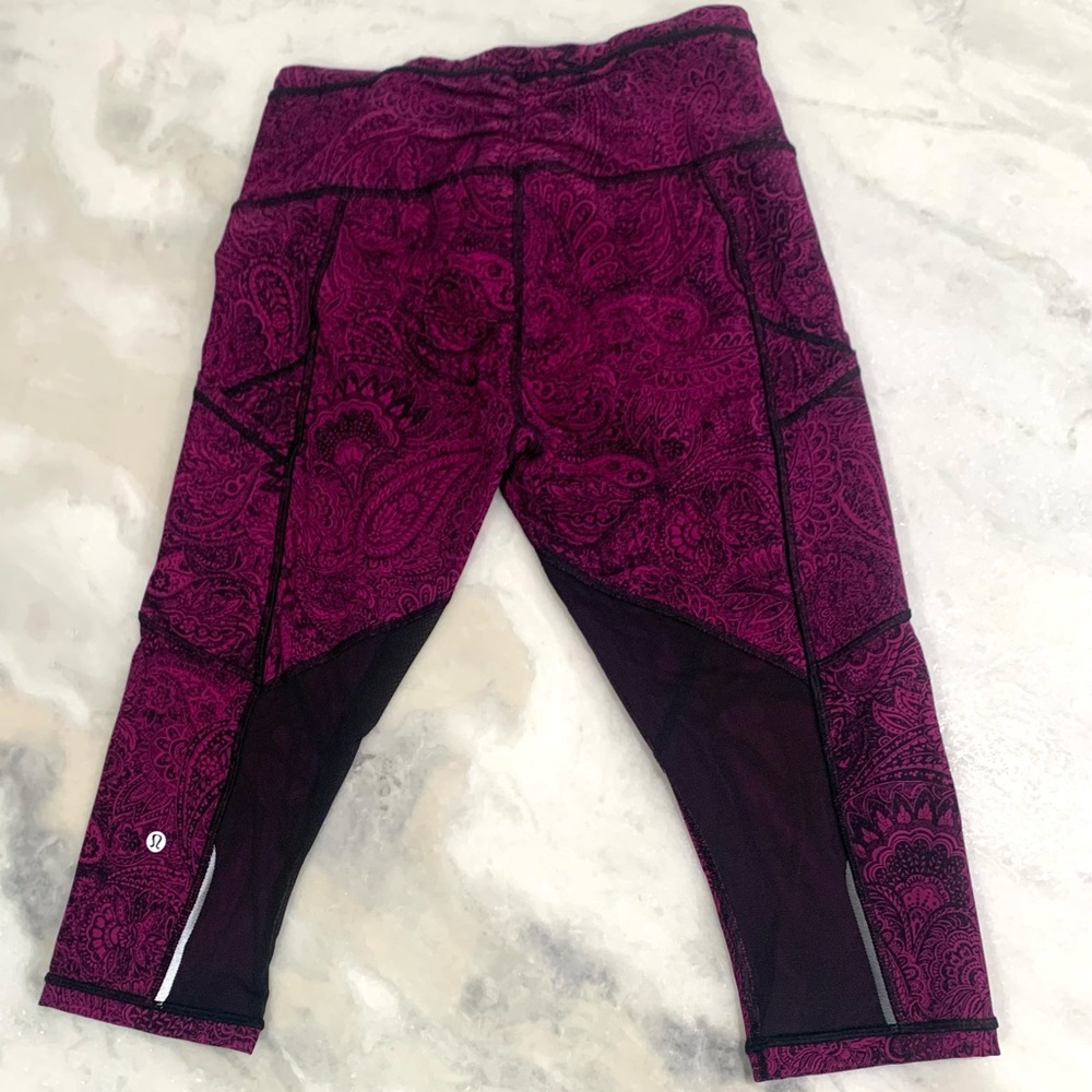 Cropped Lululemon Leggings - Picture 3 of 7